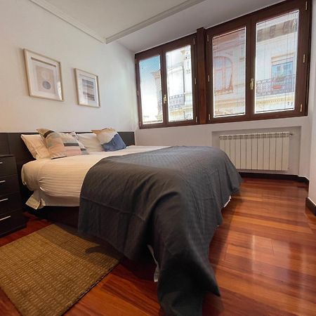 Atuaire Home Vivienda A Luminosa Parking Incluido En Plena Calle Comercial Burgo Exteriér fotografie