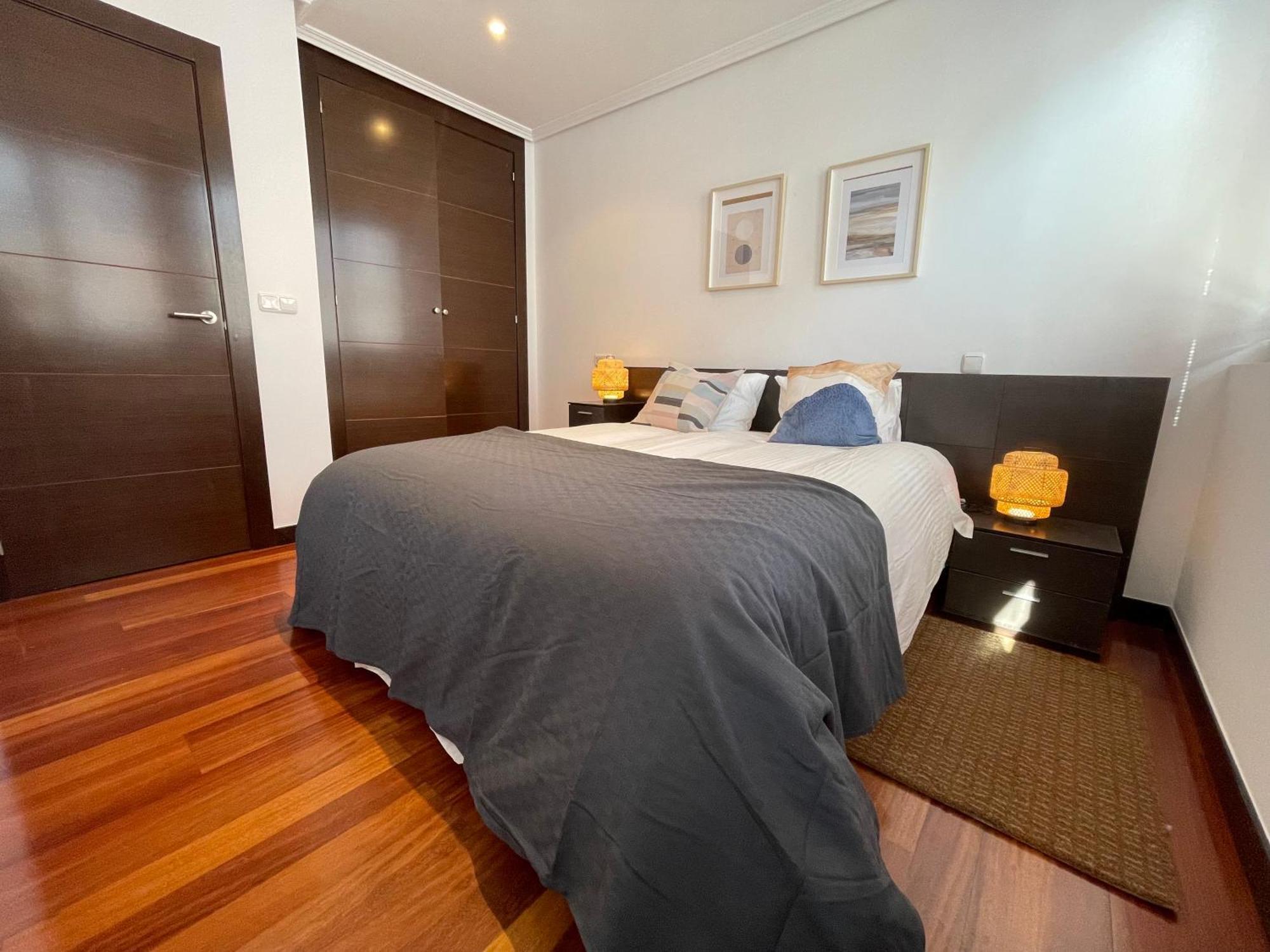 Atuaire Home Vivienda A Luminosa Parking Incluido En Plena Calle Comercial Burgo Exteriér fotografie