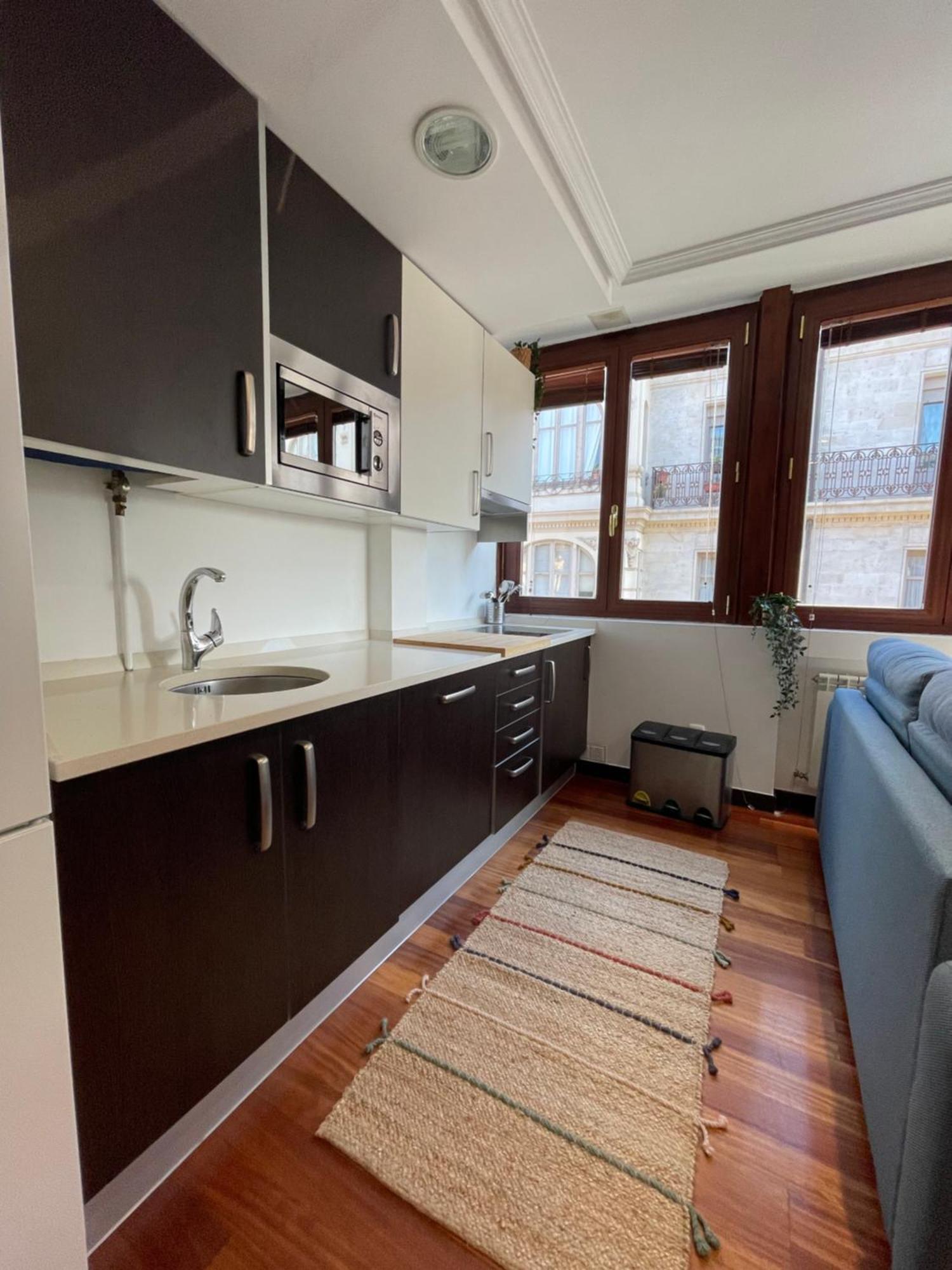 Atuaire Home Vivienda A Luminosa Parking Incluido En Plena Calle Comercial Burgo Exteriér fotografie