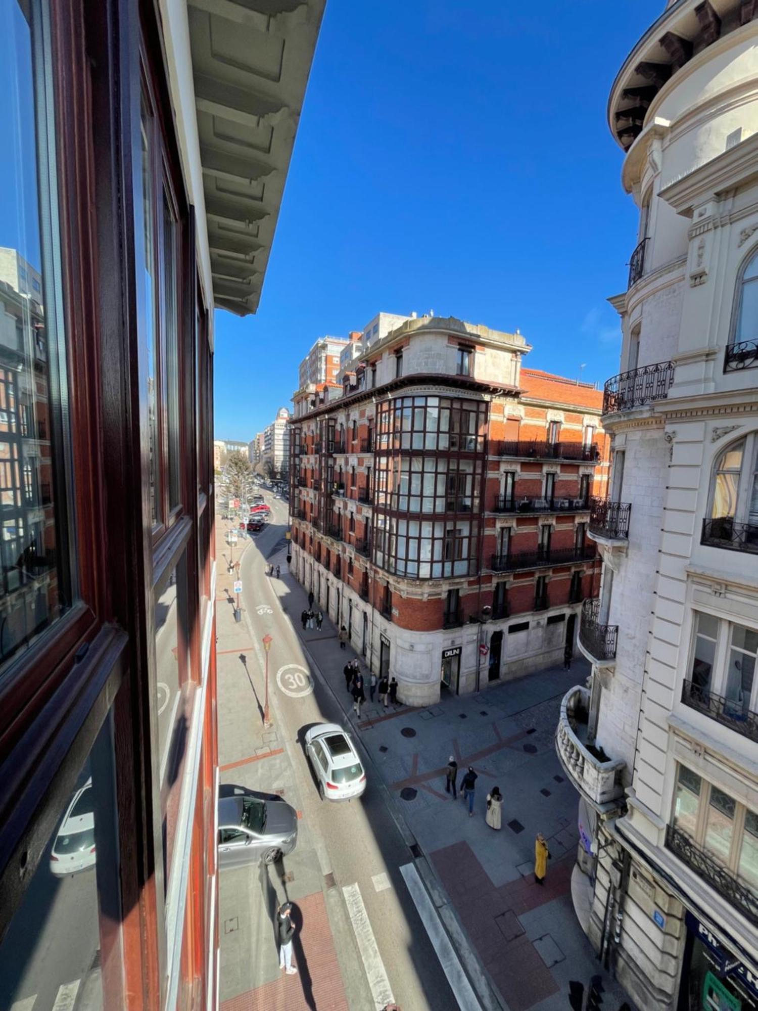 Atuaire Home Vivienda A Luminosa Parking Incluido En Plena Calle Comercial Burgo Exteriér fotografie